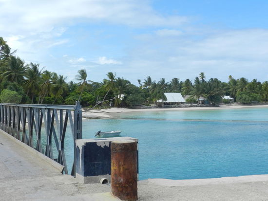 Hinter dem Flughafengelände liegen noch einige abgeschiedene Dörfer