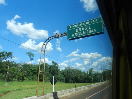 Kurz vor der argentinisch-brasilianischen Grenze am Rio Iguazu