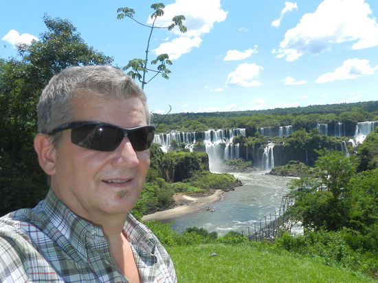 Eines meiner schönsten Erlebnisse auf meiner Weltreise: der Blick in der Totalen auf die Fälle von Iguazu