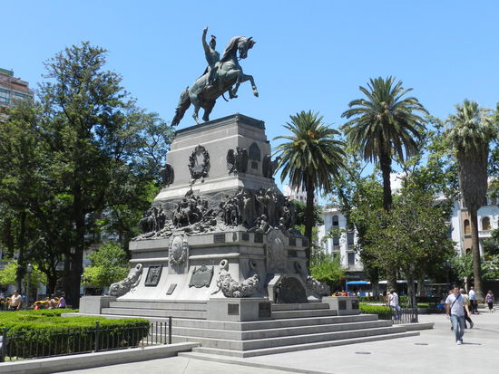 Der Nationalheld General José de San Martin darf natürlich auch in Cordoba nicht fehlen