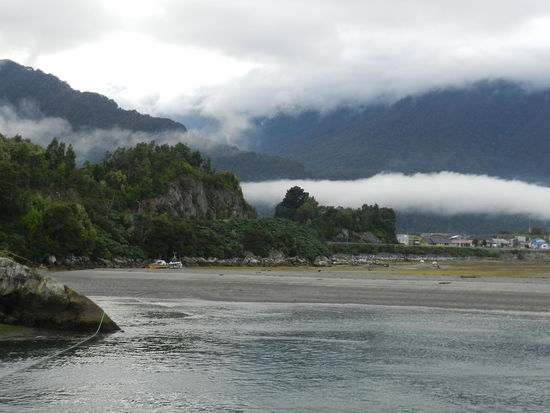 Die Fähre nähert sich Chaitén