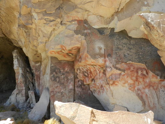 Über vier verschieden Epochen entstanden die Höhlenmalereien