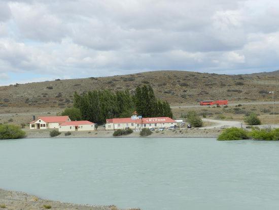 Die Estancia La Leona am gleichnamigen Fluß auf dem Weg nach Chalten