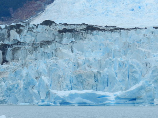 Weiter ging die Fahrt zum Perito Moreno, dem bekanntesten der Gletscher im Nationalpark