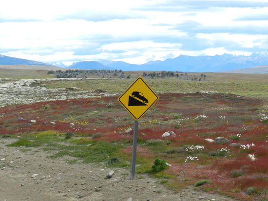 Die Berge verschwinden langsam, wir nähern uns der Grenze nach Chile