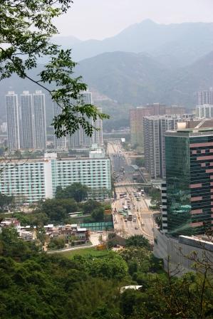Blick auf Sha Tin vom Tempel aus