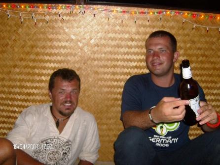 Wir in der Karaoke Bar