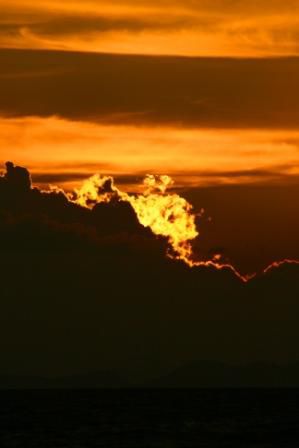 Sieht aus wie ein Feuer war aber ein fantastischer Sonnenuntergang