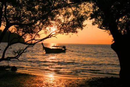 Sonnenaufgang am Railay East