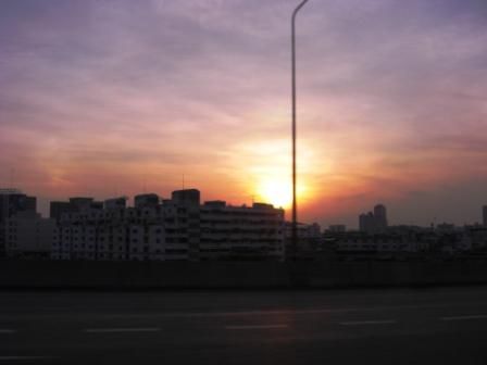 Morgens auf dem Weg zum Flughafen