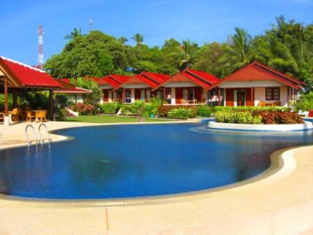 Der Strand Pool