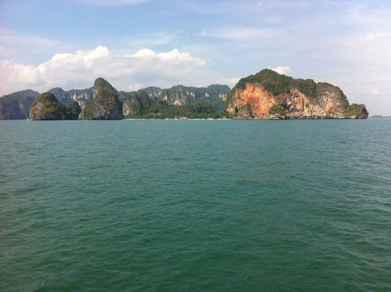 ... und weiterfahrt durch atemberaubende Felsenlandschaft