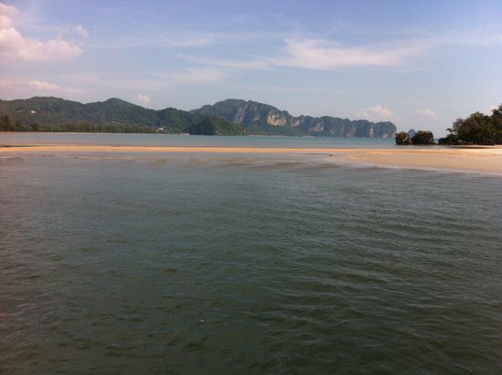 Wir nähern uns der Aonang Beach