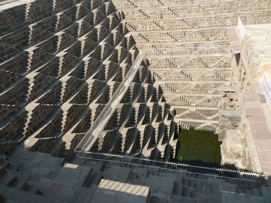 Die Stufenquelle in Abhaneri