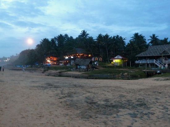 Varkala Beach in der Dämmerung