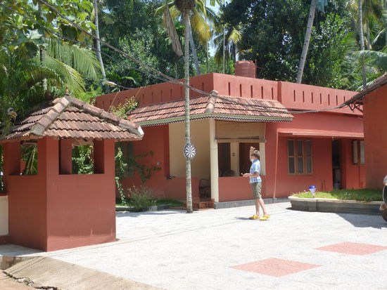 Unser Cottage mit unserer Dartpalme