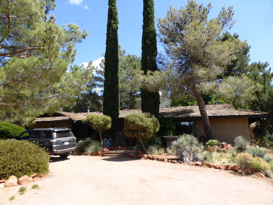 Grace's Secret Garden Bed and Breakfast