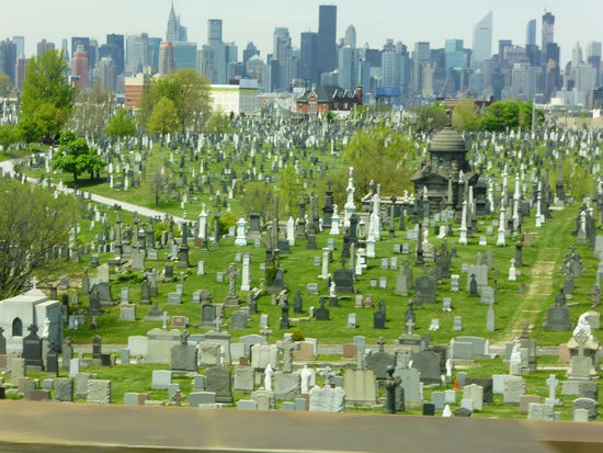 Der riesige Friedhof