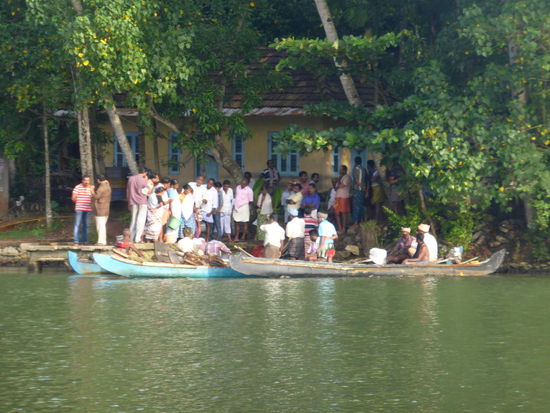 Hier wird der frisch gefangene Fisch verkauft