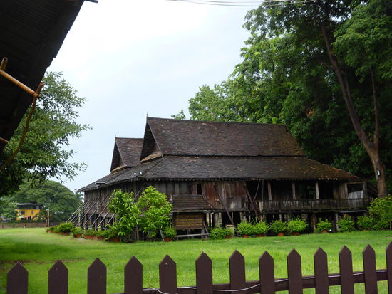 Altes Holzhaus in Chiang Mai