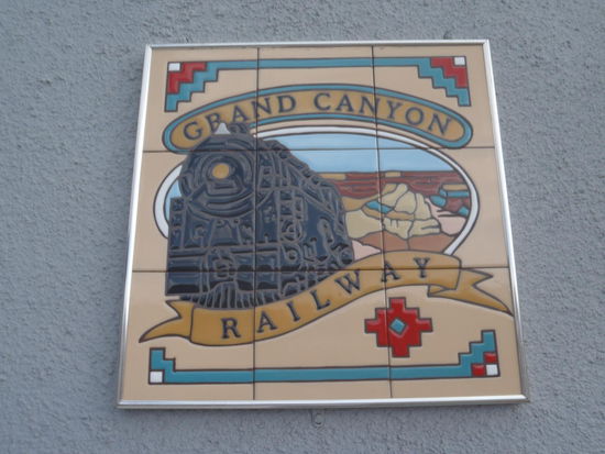 Weit sichtbar - das Zeichen der Grand Canyon Railway