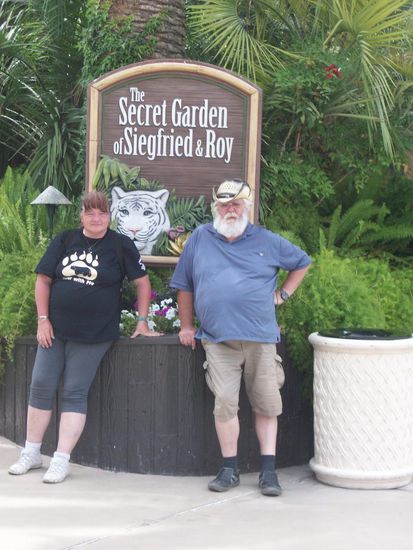 Noch sind wir erwartungsvoll der kommenden Geheimnisse