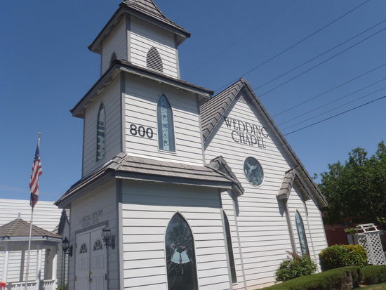 In dieser kleinen Kapelle erneuerten wir unser Heiratsversprechen