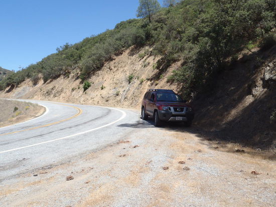 Mittagspause zwischen Irgendwo und Nirgendwo, aber dafür im Schatten.