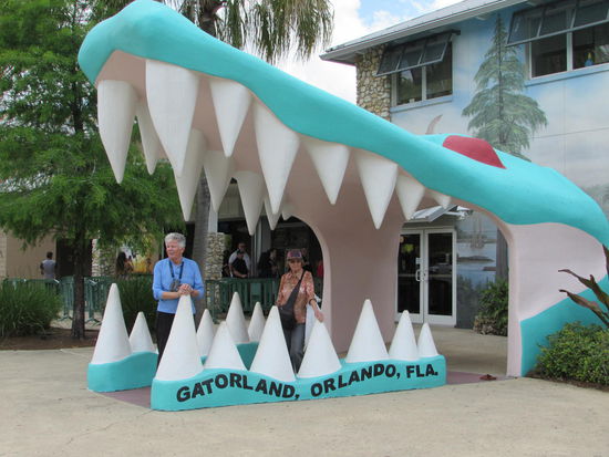 einmal kurz geschluckt und die Beiden sind verdruckt