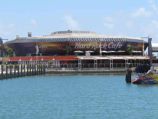 Hardrock Cafe in Miami
