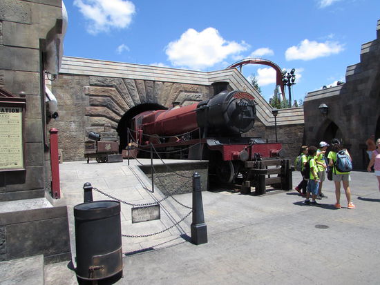 Dieser Zug hatte Probleme mit den Bremsen - wir fuhren zum Glück mit dem Anderen