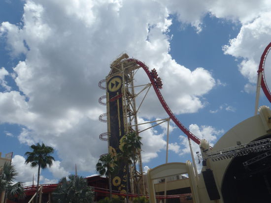 Die Rock-It, zuerst senkrecht in die Höhe und dann volle Kanne los