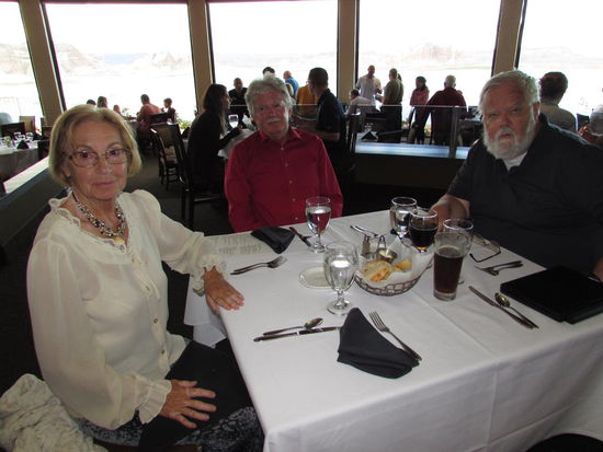 Noch wissen wir nicht, ob der Koch bereit ist für unsere Bestellung