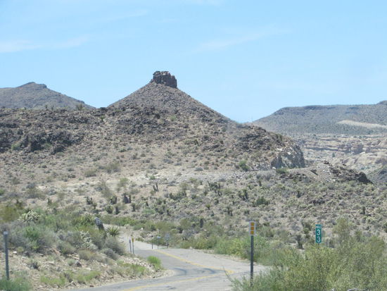 Auf dem alten Treck der Ochsenkarren fuhren wir auf enger und sehr kurvenreicher Straße hoch