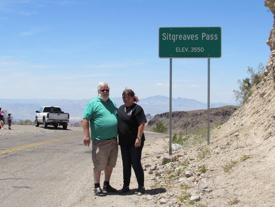 Auf der Passhöhe hatten wir ersten Blickkontakt mit Californien