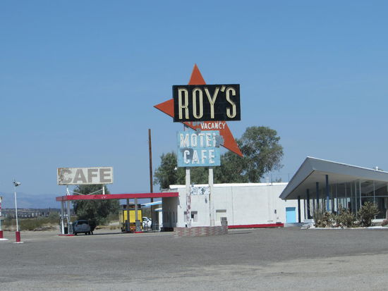 Ein Cafe in der Mojavewüste. Der Besitzer freute sich über Besuch.