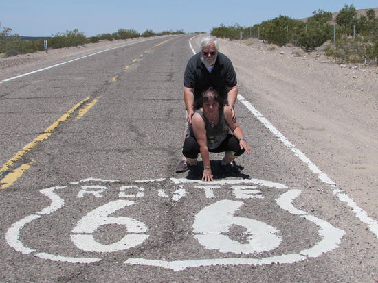 Auf der "Historischen Route 66" - ist noch der ursprüngliche Verlauf - bei Ludlow