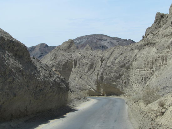 Durch enge Schluchten erreichten wir unser Tagesziel