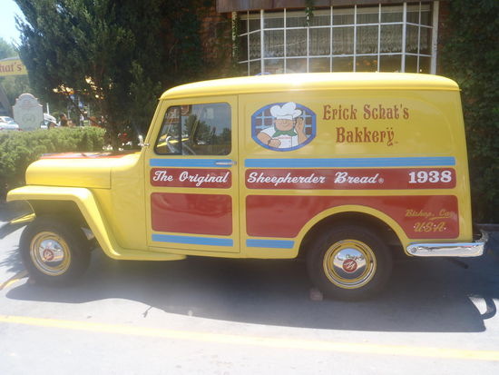 Lieferwagen aus dem vorigen Jahrhundert