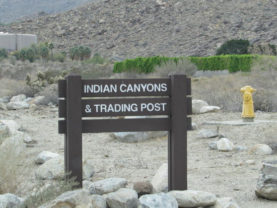 Zufahrt zum Indianer Reservat