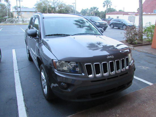 Unser Leihauto für die nächsten vier Wochen - ein Jeep Compass