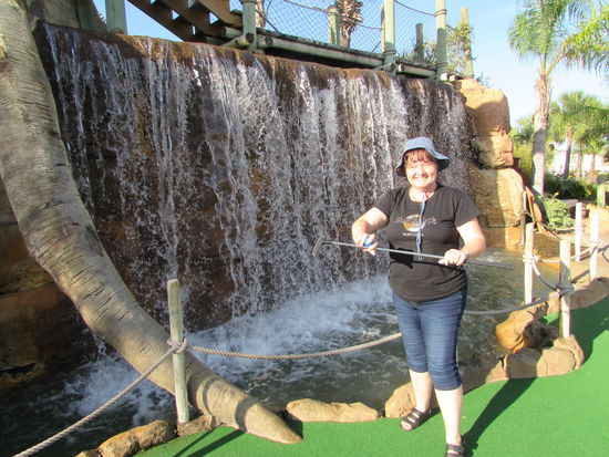 Einmal nicht gleich getroffen und schon mußte der Schläger büssen