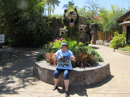 Dann fuhr Eva ihre Krallen aus