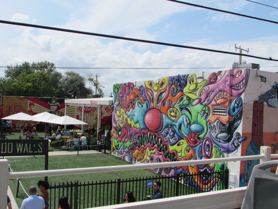 Bunte Hauswände soweit das Auge reicht