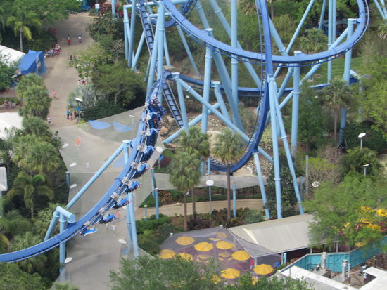 Kraken - die neuere Achterbahn