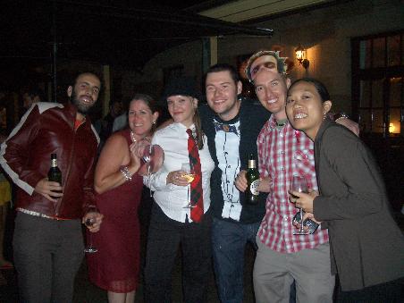 Andrew (alias Lenny Kravitz), Kerrie, Kate, Steve, Craig + Nhung ...unsere Reinzeichnungsjungs und Buchhaltungsmaedels