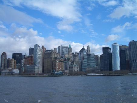 die wunderschoene Skyline von Manhattan...