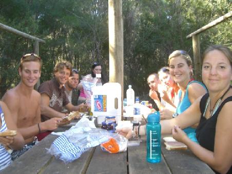 Mittagessen am "Lake Birrabeen"