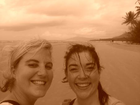 Mary und ich am Cape Tribulation