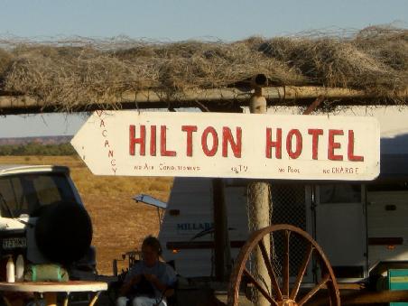 das Hilton Hotel in Middleton...no Air Condition, no TV, no Pool, no Charge...
